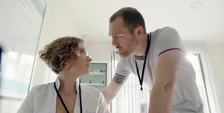 Бывшие 1. Бывшие 1 сезон 5 серия. Сериал бывшие 5 серия. Сериал бывшие Яна и Андрей. Бывших не бывает сериал