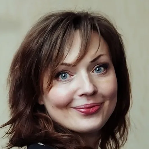 Татьяна шитова актриса фото Лига WatchCar. Битвы чемпионов 1 сезон - 21 серия. Старый автомобиль Томми смотр