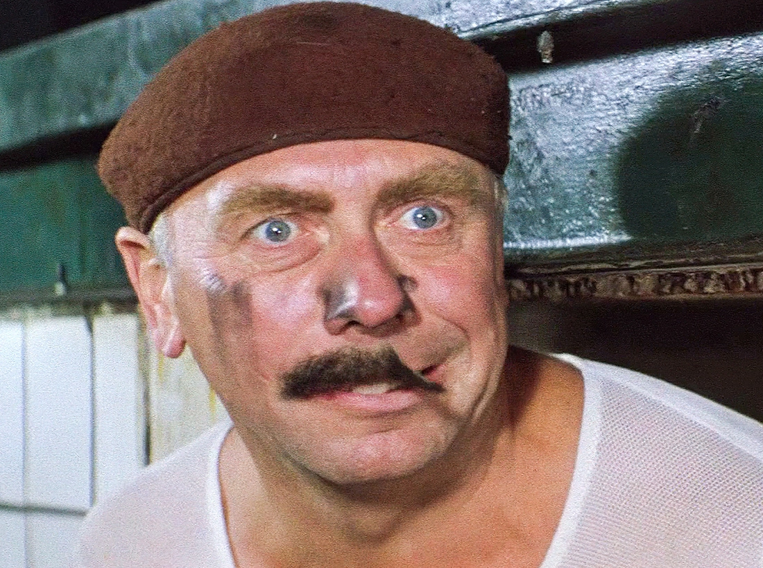 Шутки про простуду. То де самое но с перламутровыми пуговицами. Такой же но с перламутровыми пуговицами. А у вас только. Будем искать бриллиантовая рука.